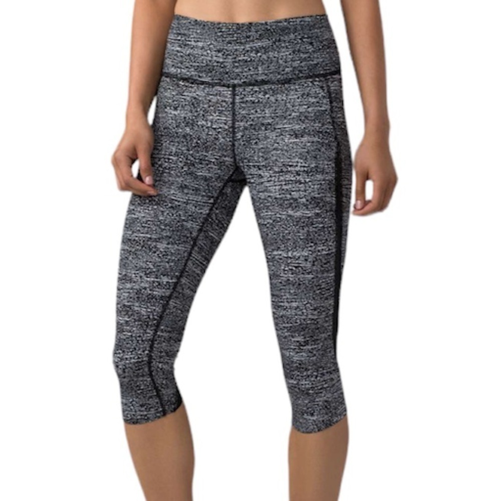 Lululemon Pace Perfect Crop (17") Air Time White Black/Black Size 4 - Picture 8 of 8